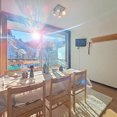 1650 - Mountain View - Snow Front - 2s02 Daire Courchevel